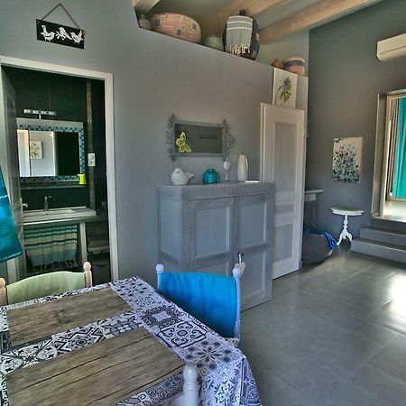 La Bastide Des Sources Bed & Breakfast Ле Кастеле Екстериор снимка